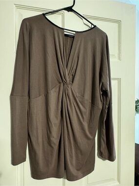 Very J Taupe Twist-Front Long Sleeve Top